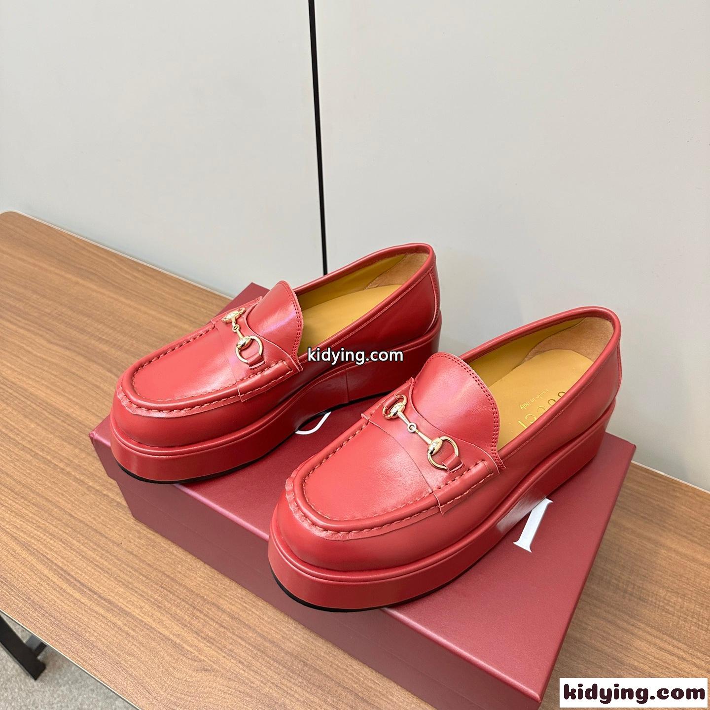GUCCI ホースビット ウィメンズ プラットフォーム ローファー グッチ スーパーコピー レッド-0