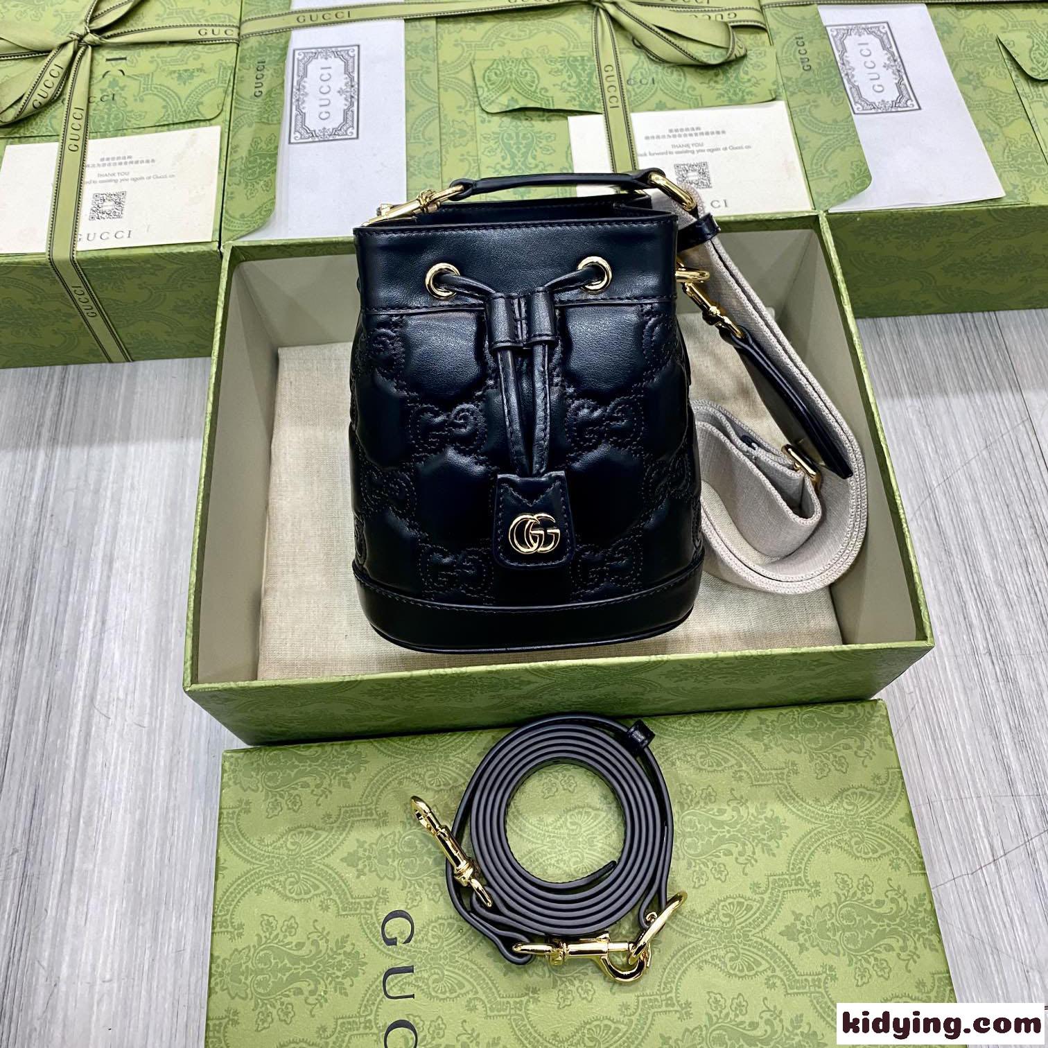ブラック GGマトラッセ レザー バケットバッグ グッチ バッグ レディース コピー ショルダーバッグ-0