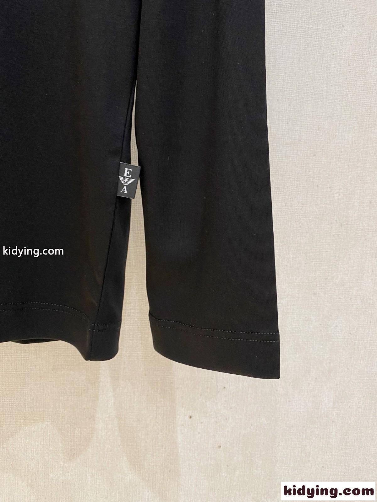 定番 合わせやすい ロゴ 長袖Tシャツ アルマーニ Tシャツ 偽物 コットン ブラック-3