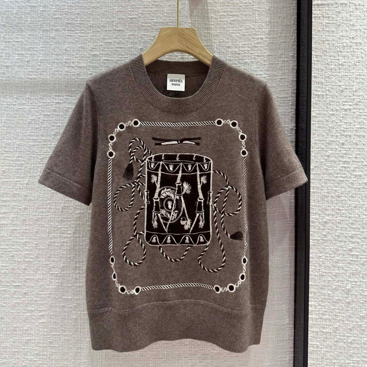 エルメス レ・タンブール 刺繍 カシミヤ ショートスリーブニット コピー 上品-0