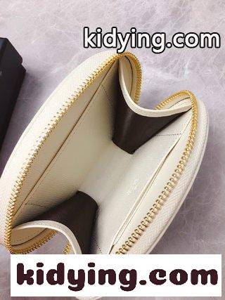 グッチ財布 売値 GG Supremeの高級人工帆布で作られたこの財布が新しく発売された Gucci 1955馬衔扣シリーズの装飾に力を加える コピー-0