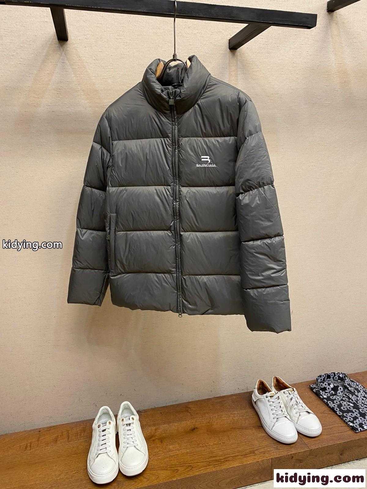 3B SPORTSオーバーサイズパッファージャケット バレンシアガ ダウンジャケット コピー グレー-0