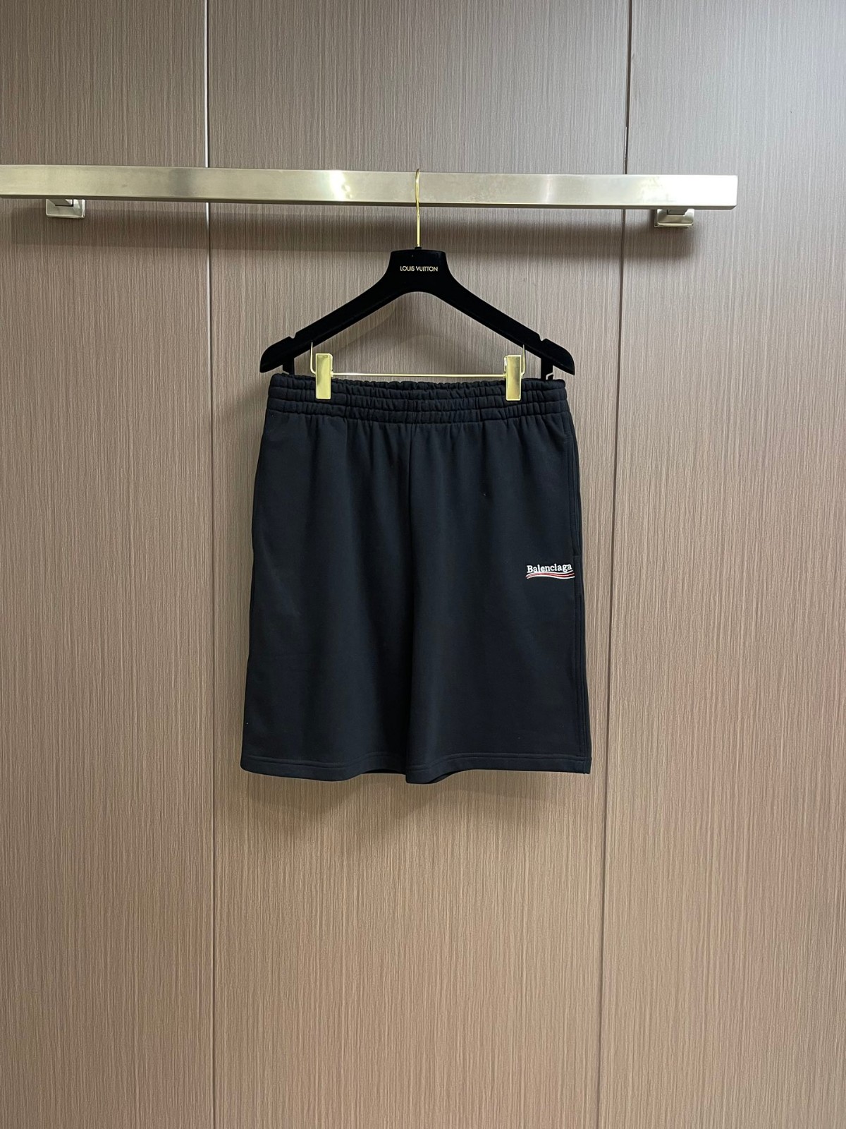 シンプル おしゃれ ロゴ刺繍 バレンシアガ パンツ コピー ショートパンツ ブラック-0