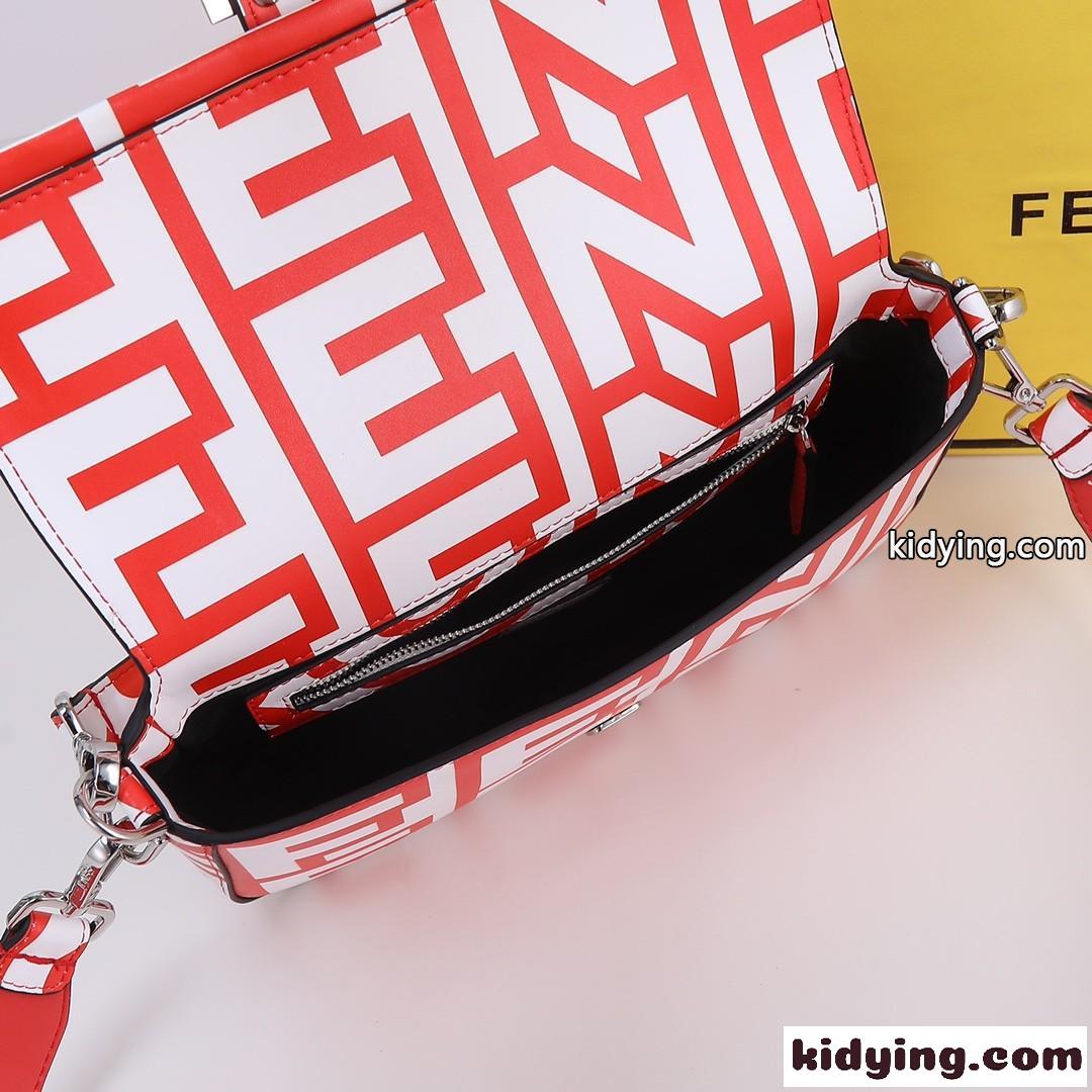 日本未入荷 FENDI×Marc Jacobs 限定カラー バゲット フェンディ バッグ 人気 コピー-3