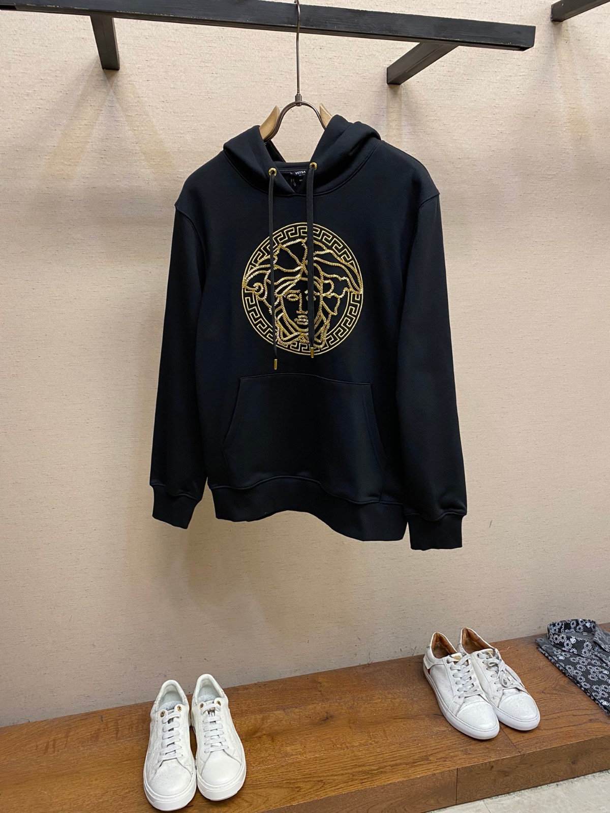 メドゥーサ 刺繍入り フーディー ヴェルサーチ パーカー コピー コットン-1