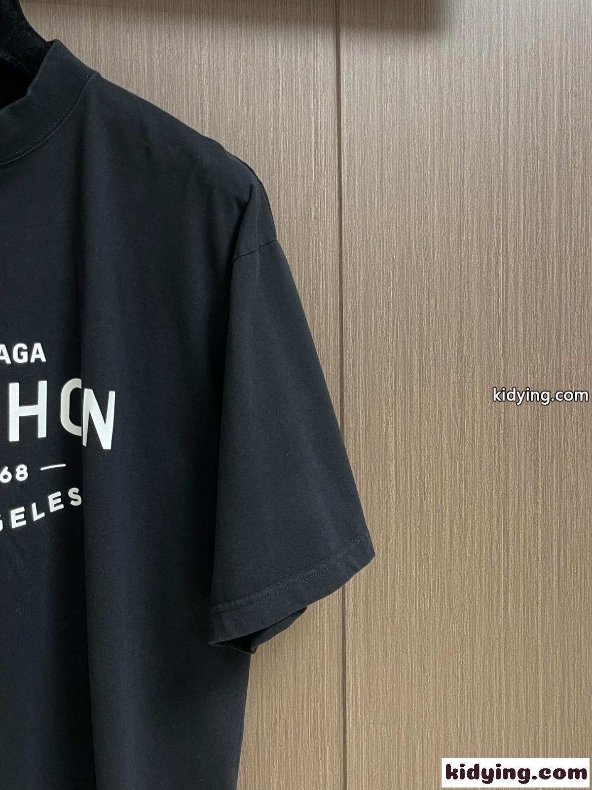 ユニセックス バレンシアガ Tシャツ コピー カジュアル プリント 半袖Tシャツ ブラック-2