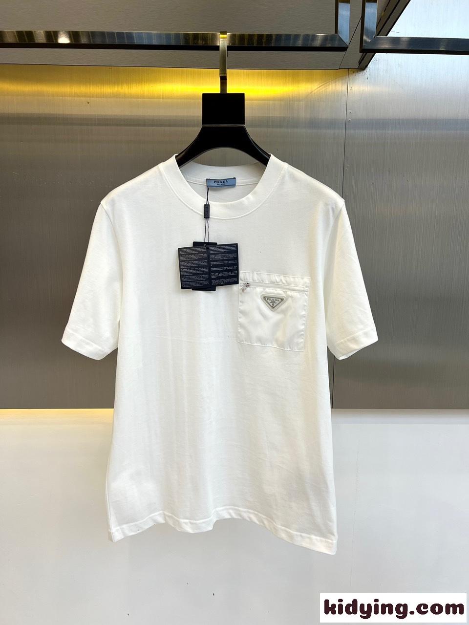 シンプル クルーネック コットン Tシャツ プラダ 半袖Tシャツ コピー ホワイト-1