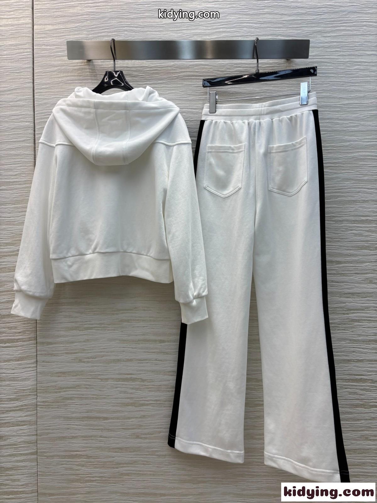 ジップアップパーカー&ロングパンツ 上下セット グッチ セットアップ コピー ホワイト-4