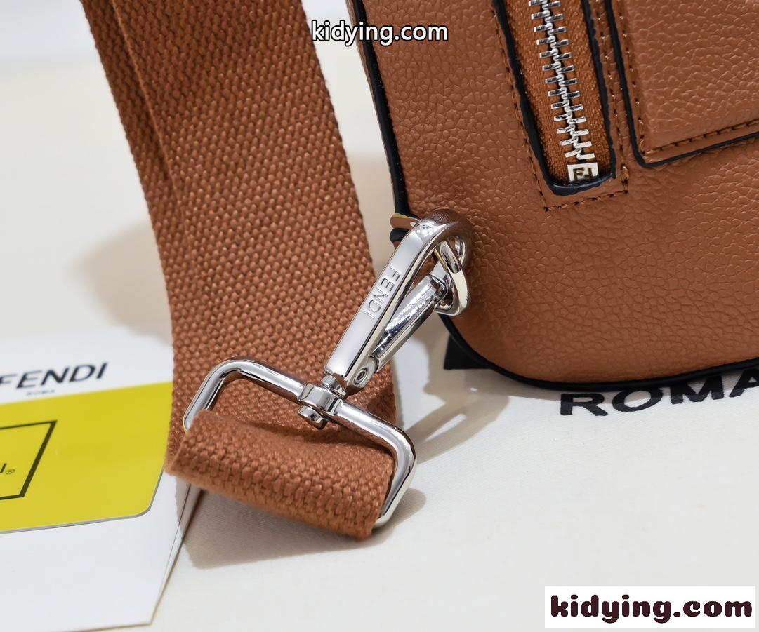 FENDI ROMA レザー フェンディ コーノ スーパーコピー メンズバッグ ブラウン-4