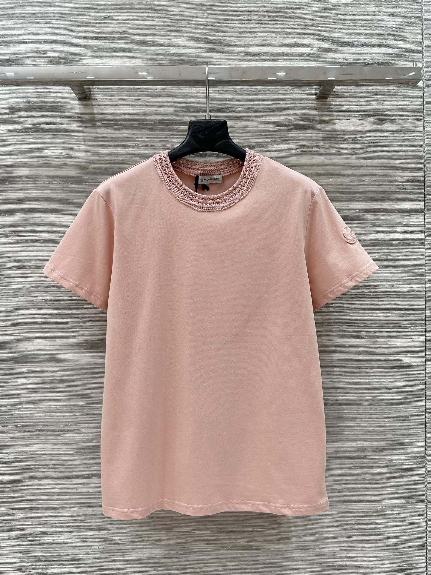 フェンミン お洒落 モンクレール Tシャツ スーパーコピー コットン 半袖Tシャツ ピンク-2