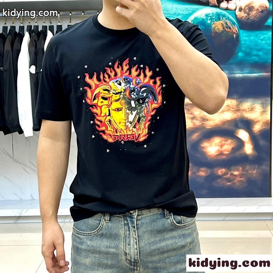 ヴェルサーチェ Tシャツ 偽物 人気 メドゥーサ クルーネック半袖Tシャツ ブラック-1