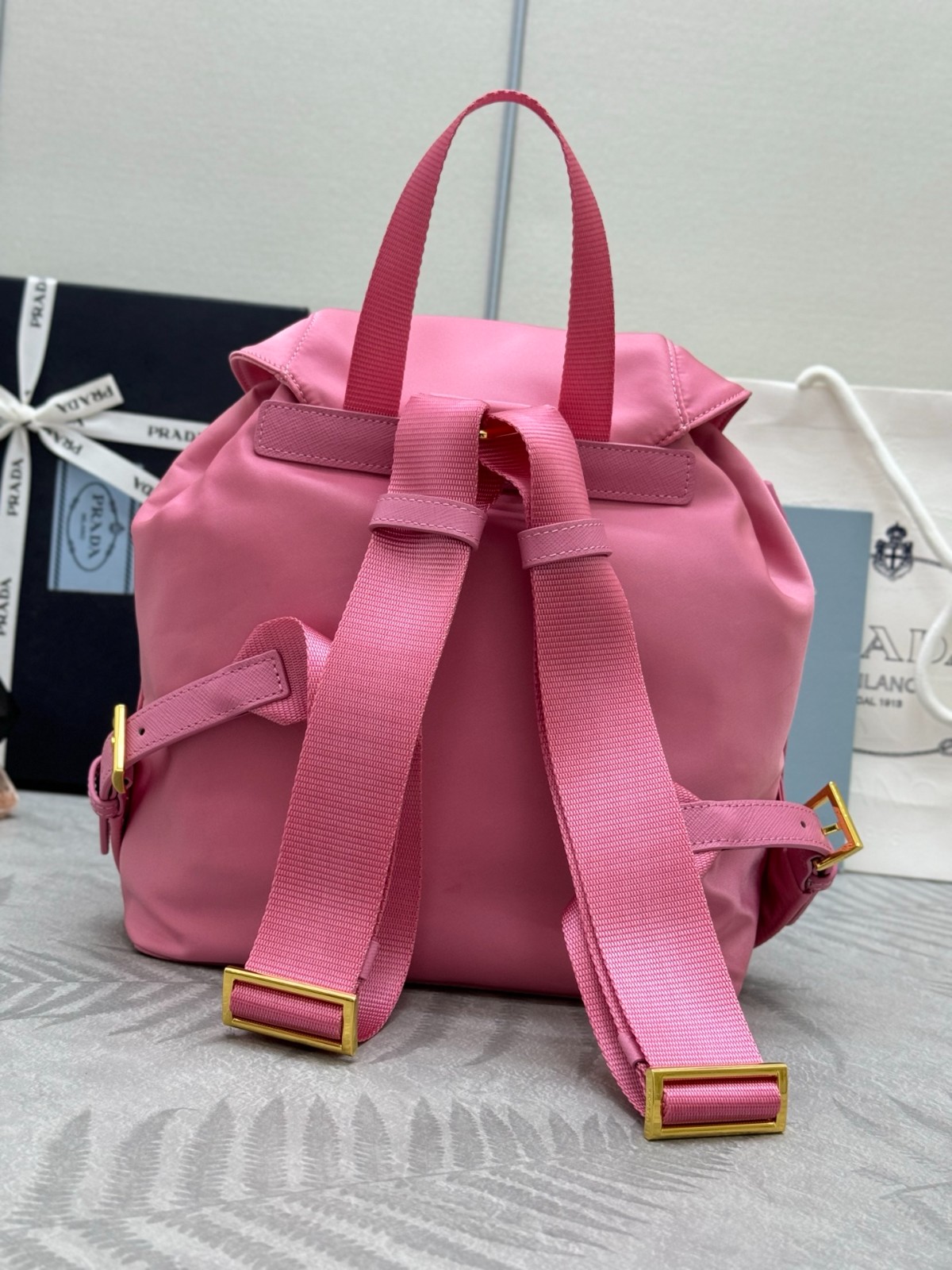 大人気！カジュアル バックパック リュック プラダ バッグ スーパーコピー 1BZ677 ピンク-1