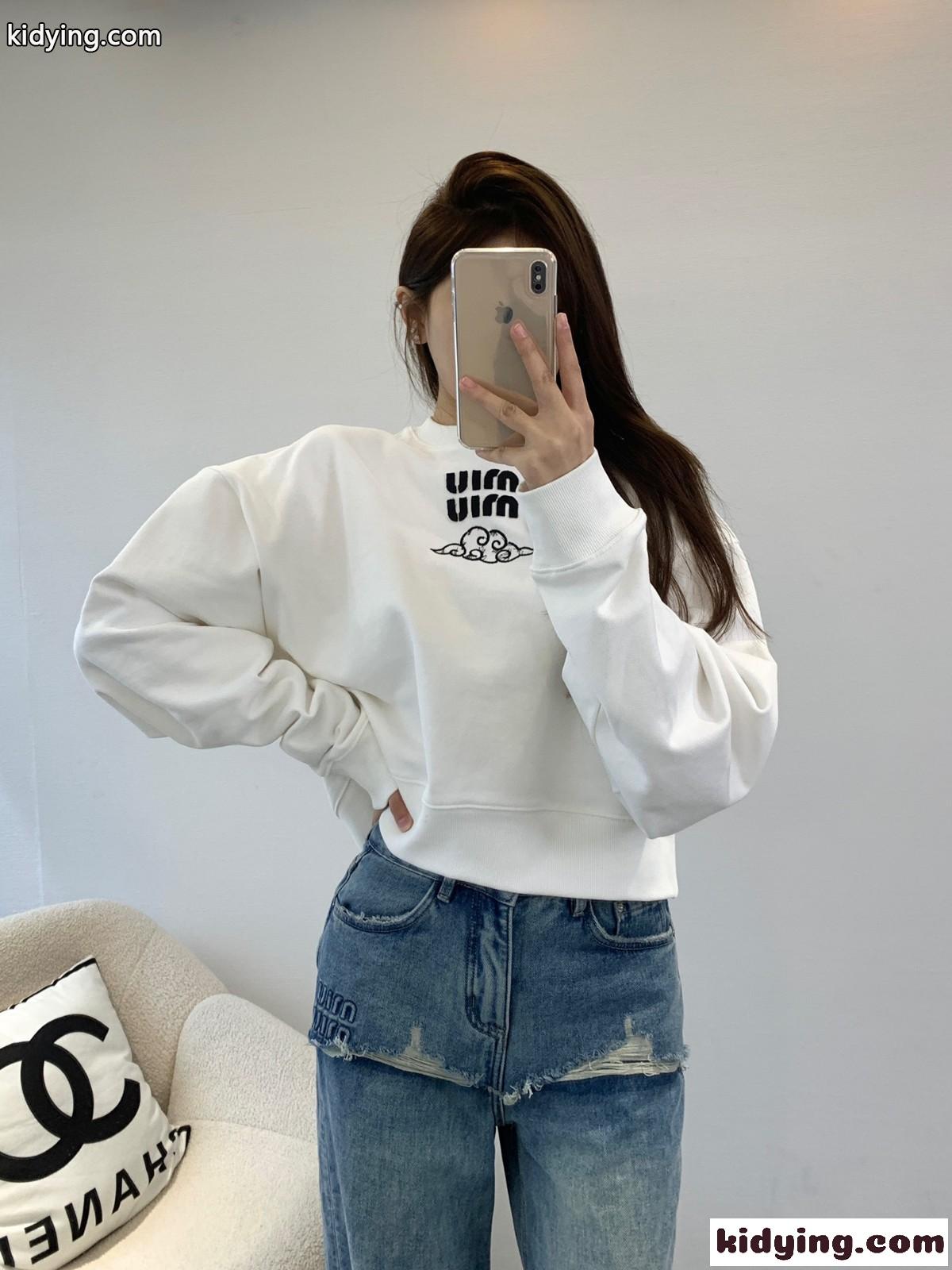 カジュアル ロゴ入り クロップド スウェットシャツ ミュウミュウ Tシャツ コピー ホワイト-4