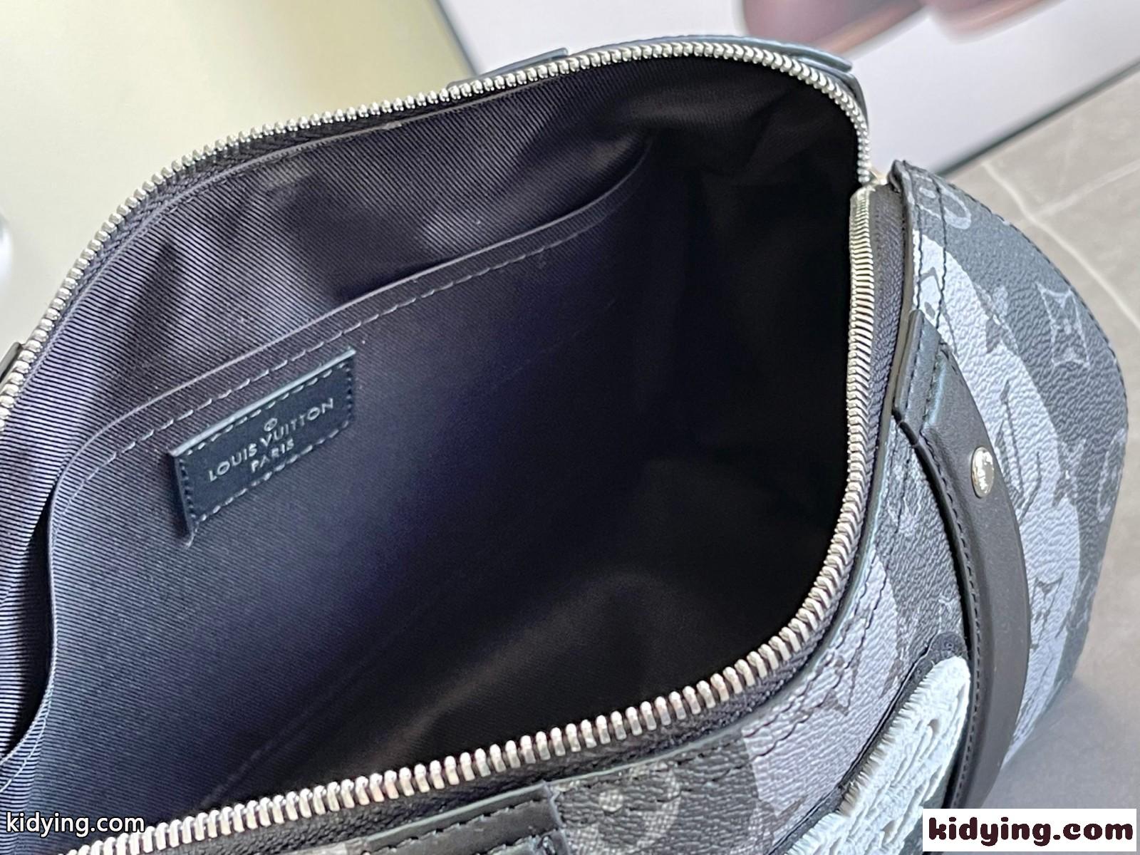 LOUIS VUITTON × NIGO シティ・キーポル ルイ・ヴィトン バッグ コピー ショルダーバッグ M45963-4