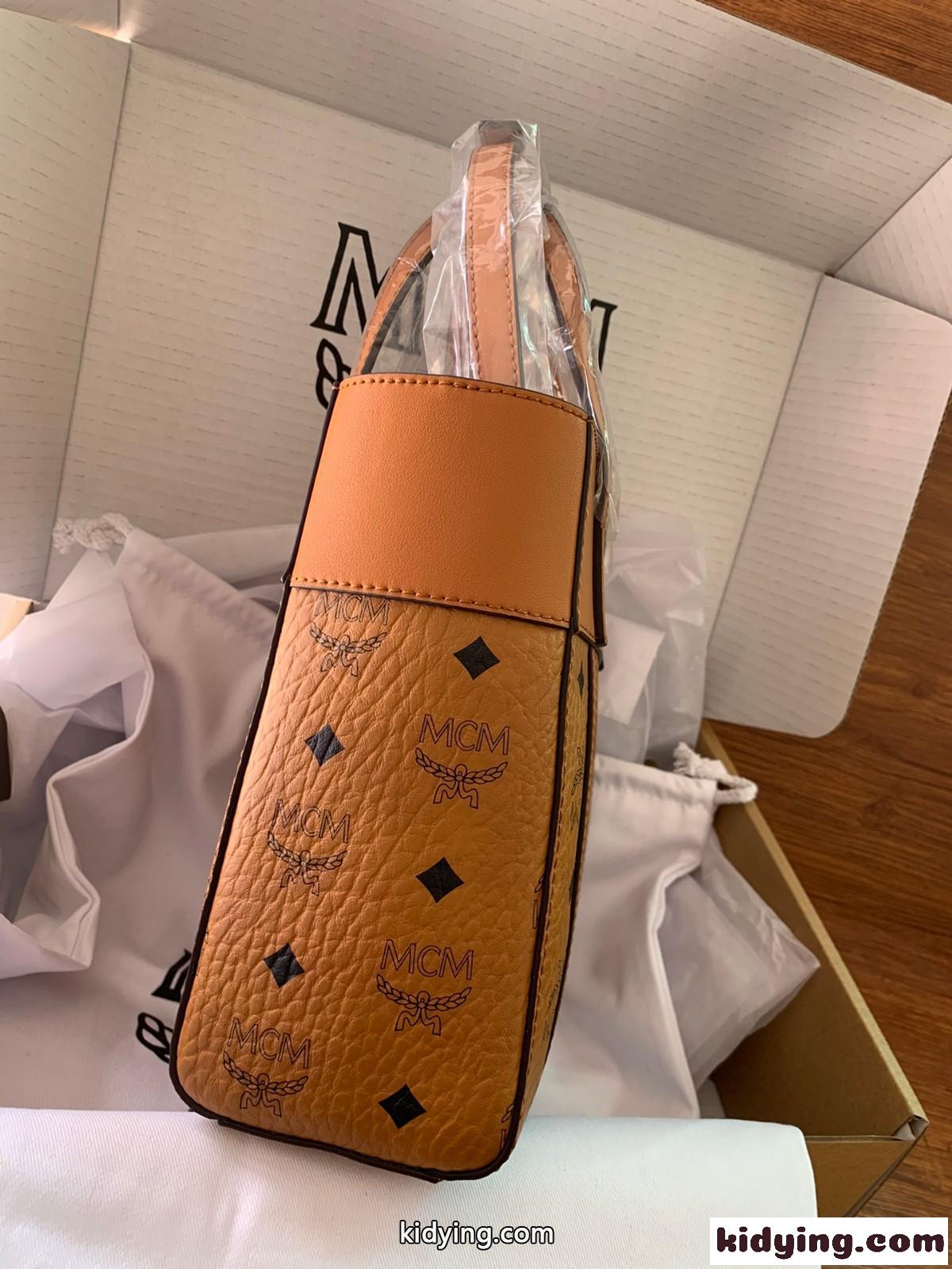 MCM Aren ビセトス レザー ミックス ショッパーバッグ エムシーエム バック コピー レディース-1