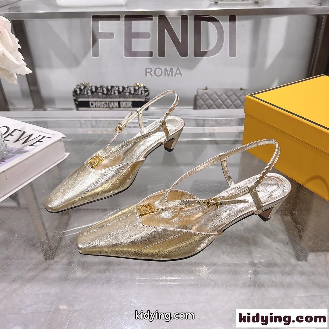 大人 カジュアル フェンディ フォールド スリングバックシューズ スーパーコピー ゴールド-1