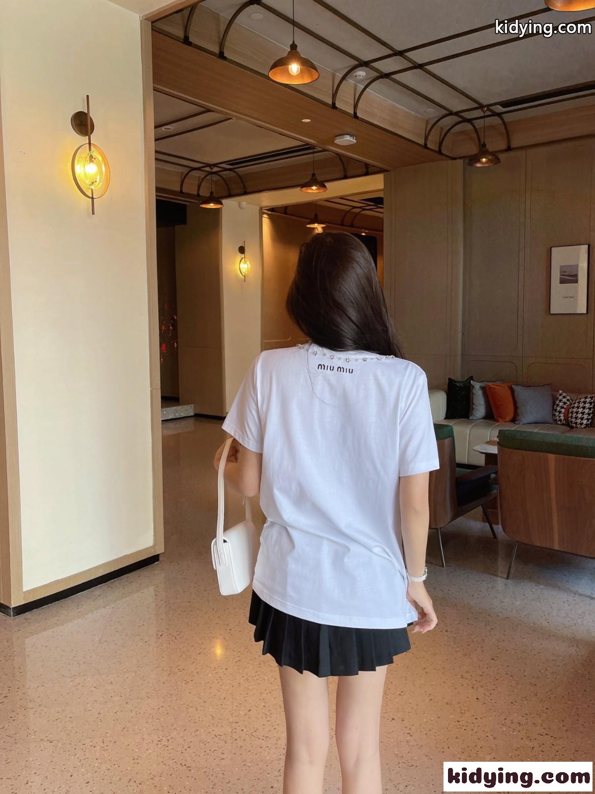 春夏 新作 人気 定番 ゆったり クルーネック ミュウミュウ 半袖tシャツ コピー 合わせやすい レディース トップス ホワイト-3
