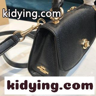 コーチバッグ お手入れ コピー COACH ×GUANG YUのコラボ版が発売されると好評を博し クールな造形をしています-2
