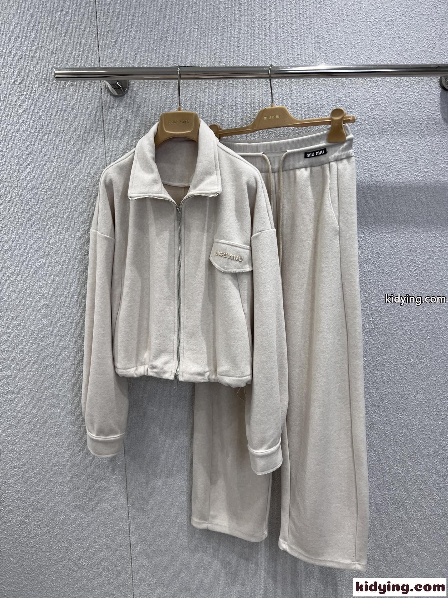 クロップドジャケット＆イージーパンツ ミュウミュウ セットアップ コピー ベージュ-5