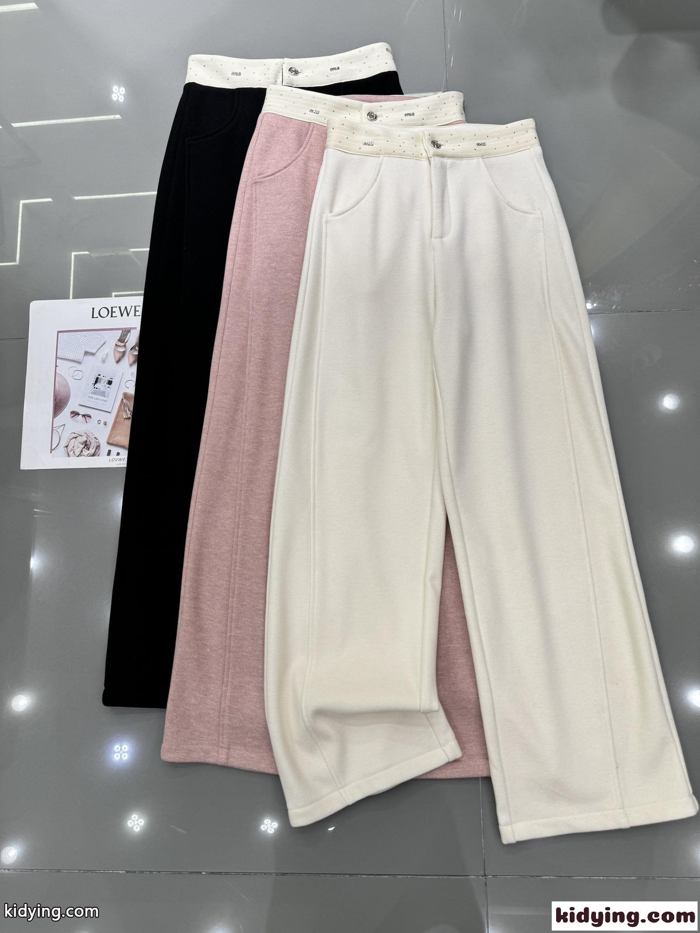 大得価の ミュウミュウ パンツ偽物 純綿 ゆったり 筒形パンツ カジュアル 多色可選-0