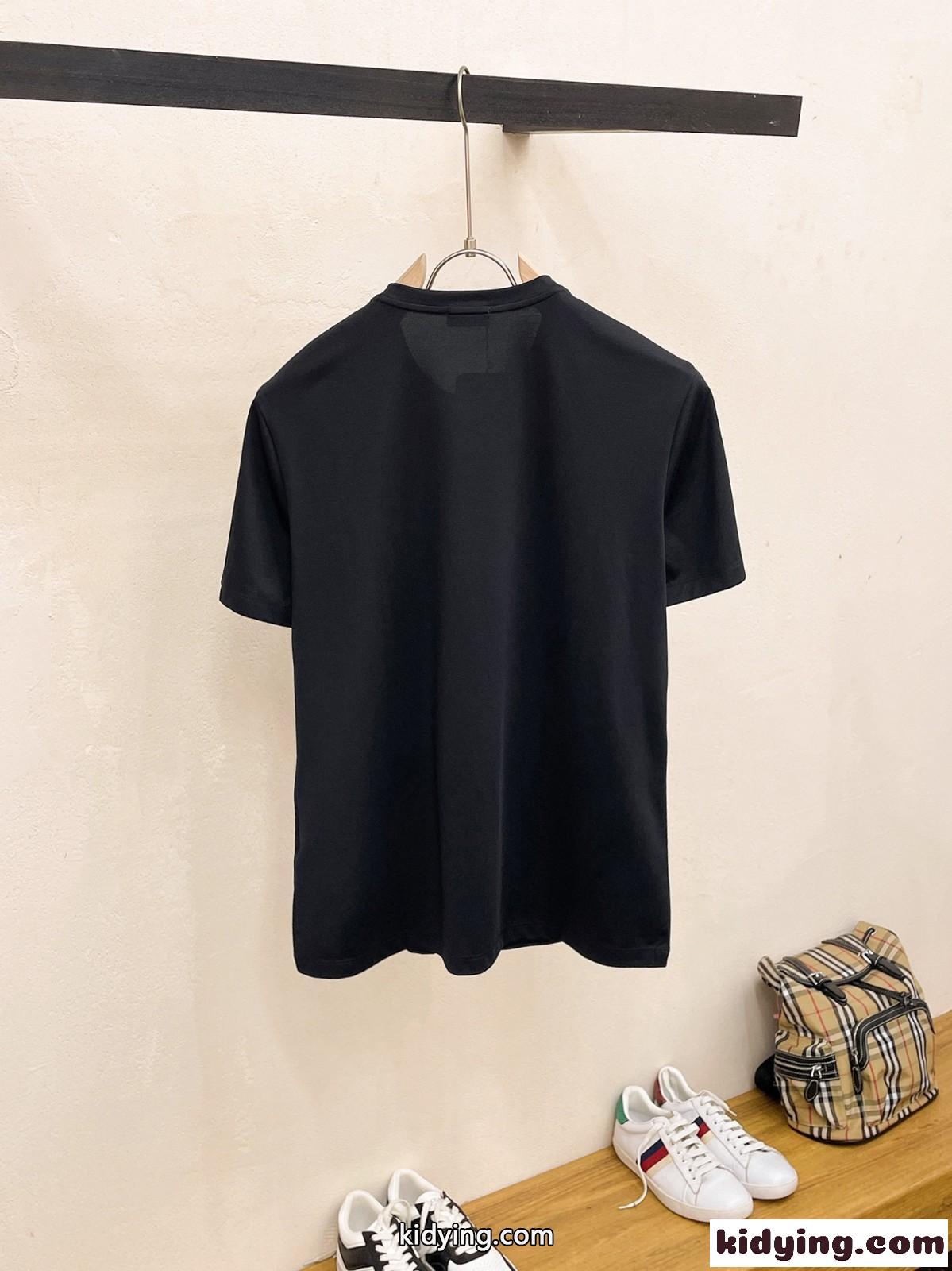 春夏 定番 クルーネック ロゴ アルマーニ 半袖Tシャツ コピー ブラック-4