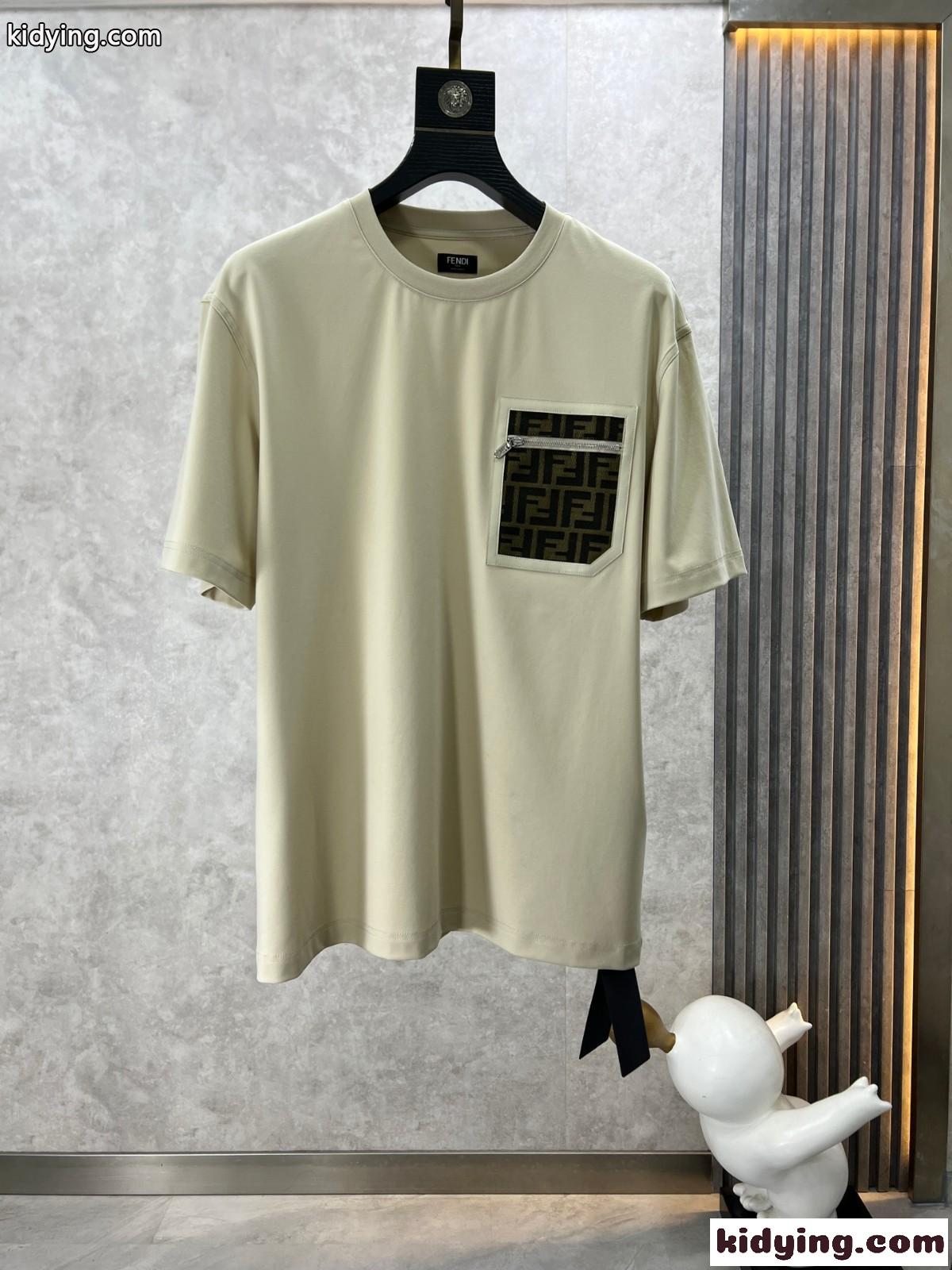 人気 おしゃれ フェンディ Tシャツ コピー クルーネック半袖Tシャツ ベージュ-2
