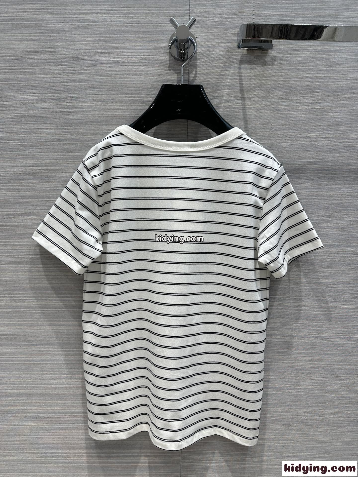 飽きのこない ボーダー柄 クルーネック セリーヌ Tシャツ コピー 半袖 カジュアル-4