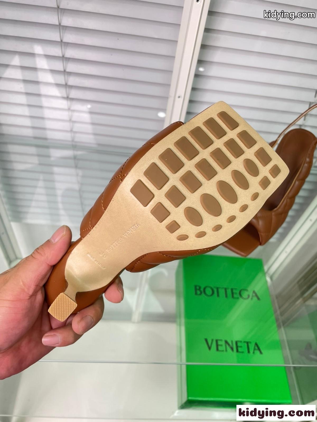 キルティング スリングバックサンダル ボッテガ・ヴェネタ サンダル コピー ブラウン-1