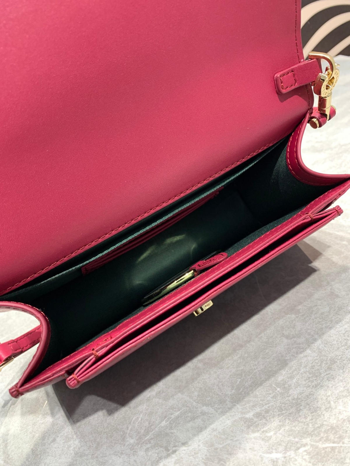セルペンティ フォーエバー EAST-WEST ショルダーバッグ ブルガリ バッグ コピー レッド-5