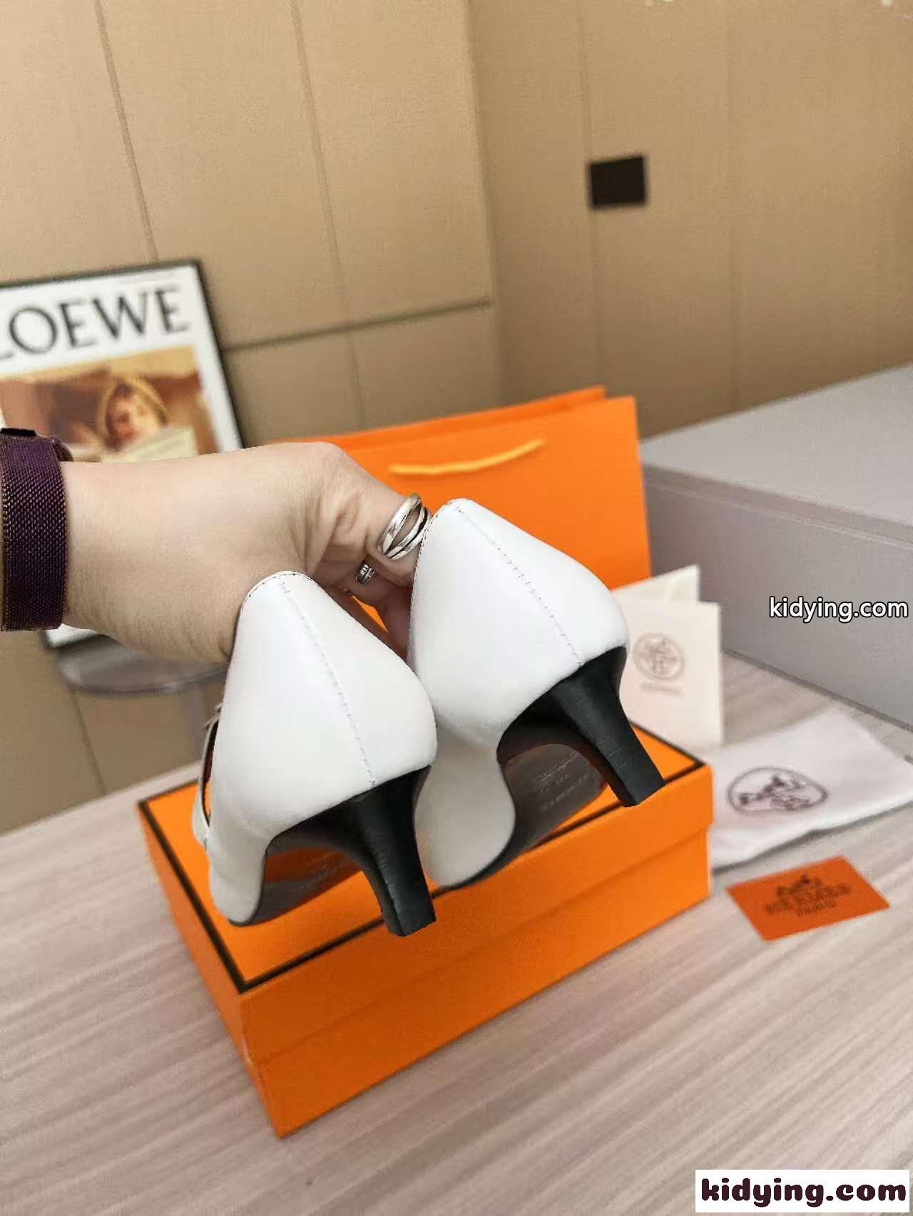 人気 洗練された ケリーバックル エルメス パンプス キアラ コピー ホワイト-4