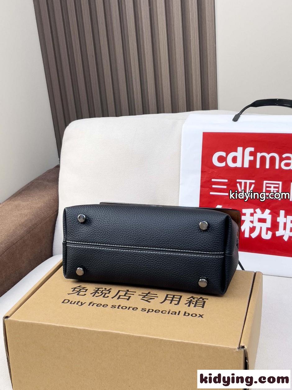 上品 クラシック レザー フラップ ハンドバッグ コーチ バッグ スーパーコピー ブラック-3