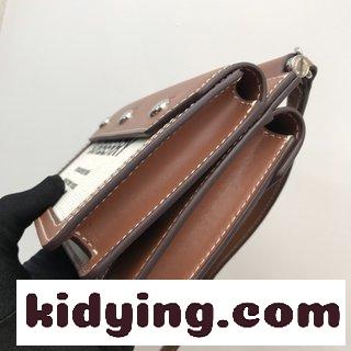 トランペット斜めバックの Title-テルテ手袋 ファッションショーのHorseferryプリントを飾る バーバリー バッグ 人気 コピー-1