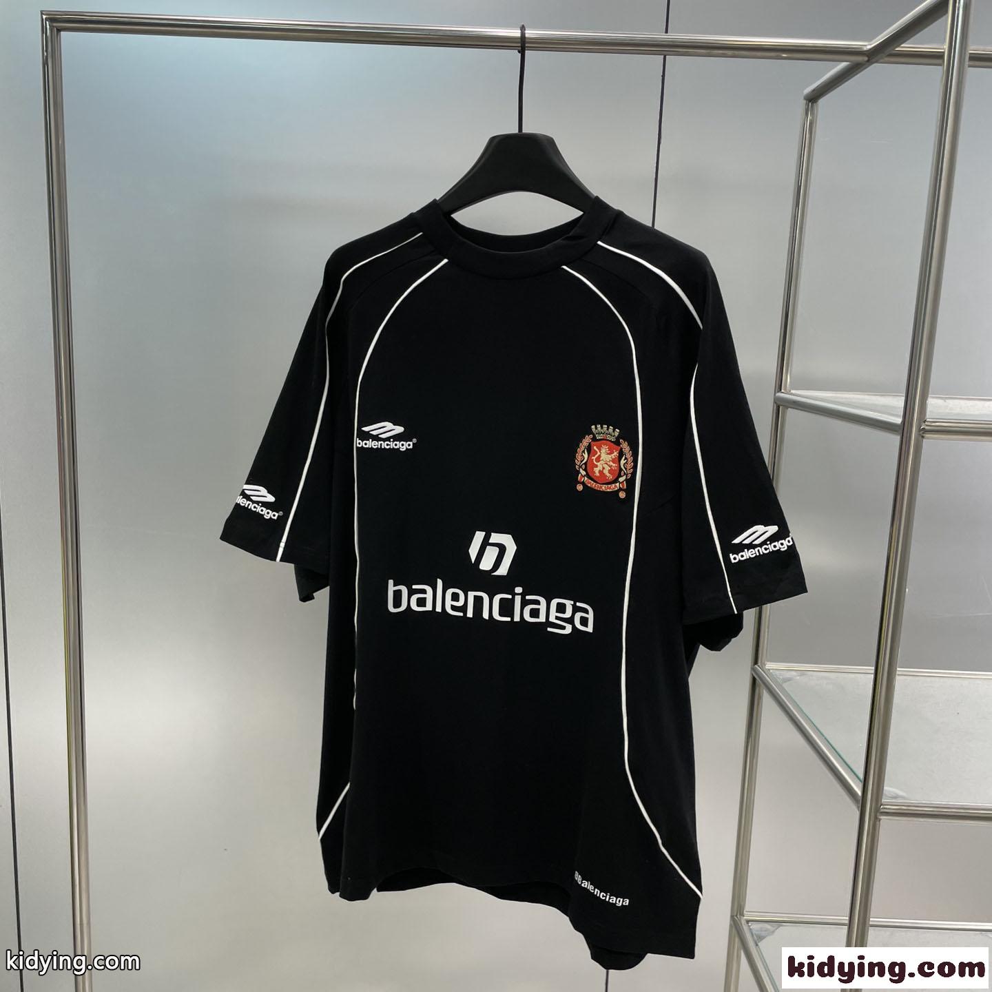 ユニセックス オーバーサイズ PARIS SOCCER 半袖Tシャツ バレンシアガ Tシャツ 偽物 ブラック-0