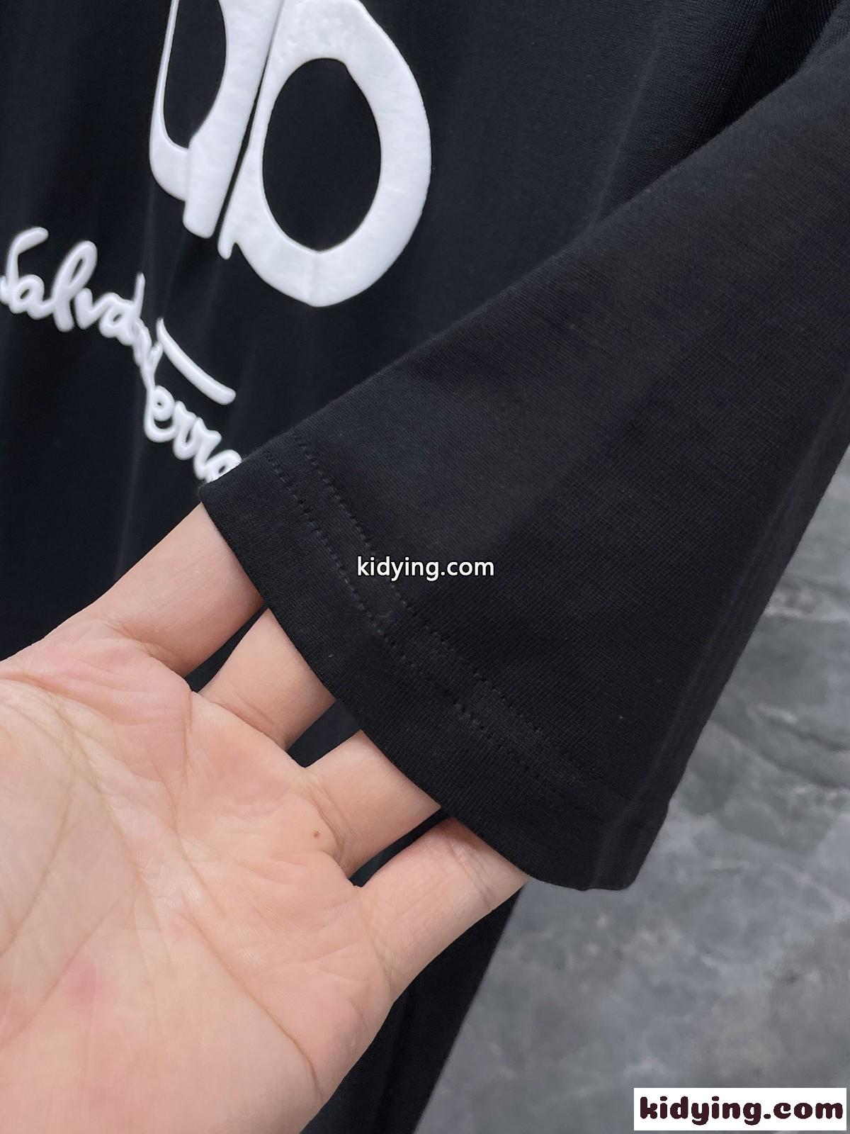 シンプル ロゴ入り クルーネックTシャツ サルヴァトーレ・フェラガモ 半袖Tシャツ コピー ブラック-3