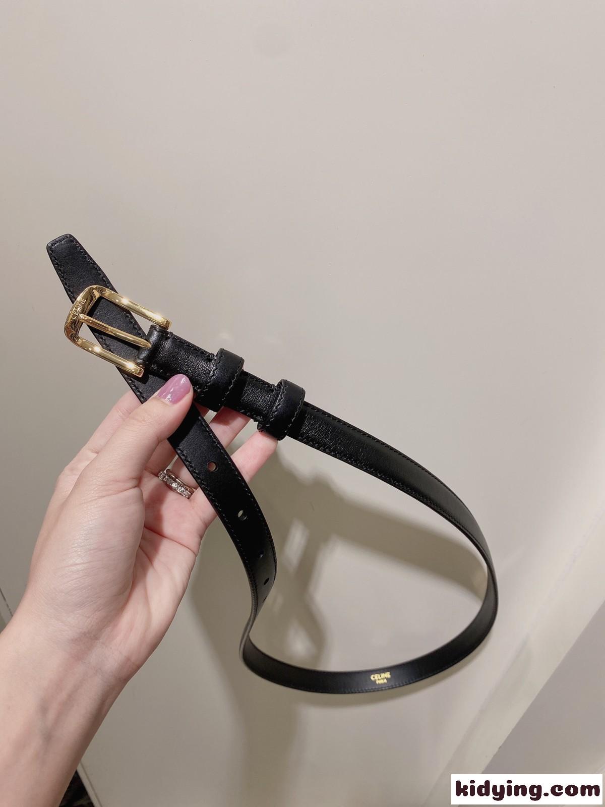 シンプル 合わせやすい レザーベルト セリーヌ ベルト コピー ブラック-2