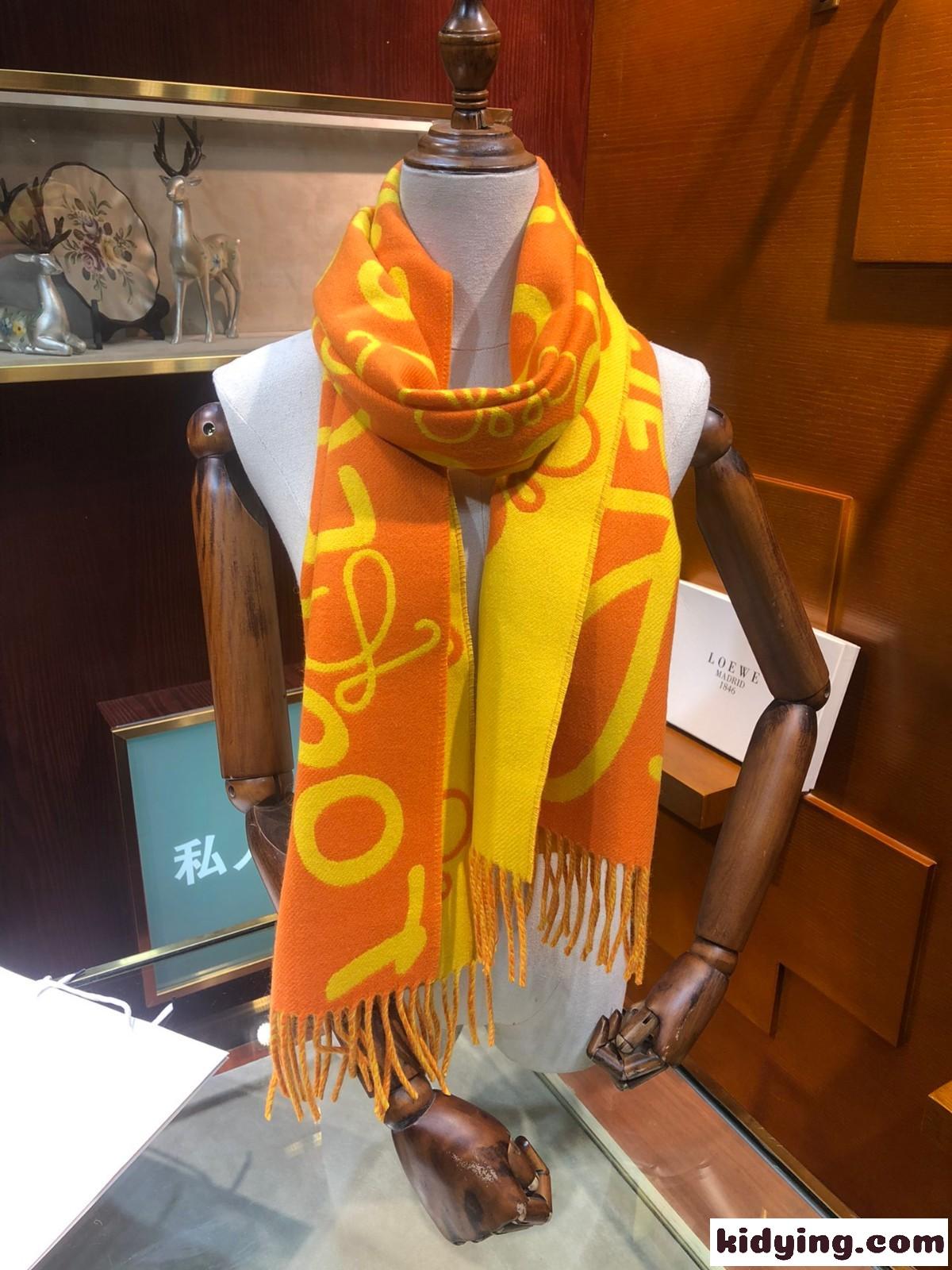 注目される 鮮やか ユニセックス ウール カシミア マフラー ロエベ スカーフ コピー 30*180CM-0