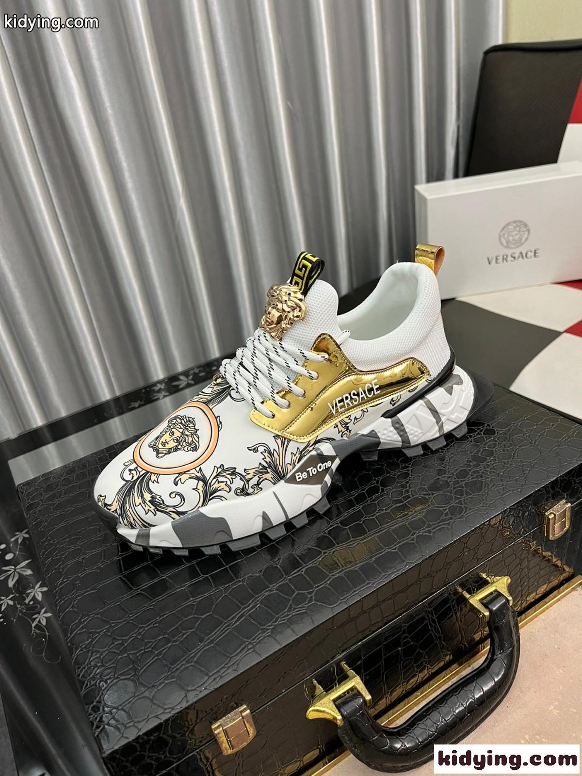 お洒落 ヴェルサーチ スニーカー コピー メンズ 滑り止め コンフォート スポーツシューズ 靴-0