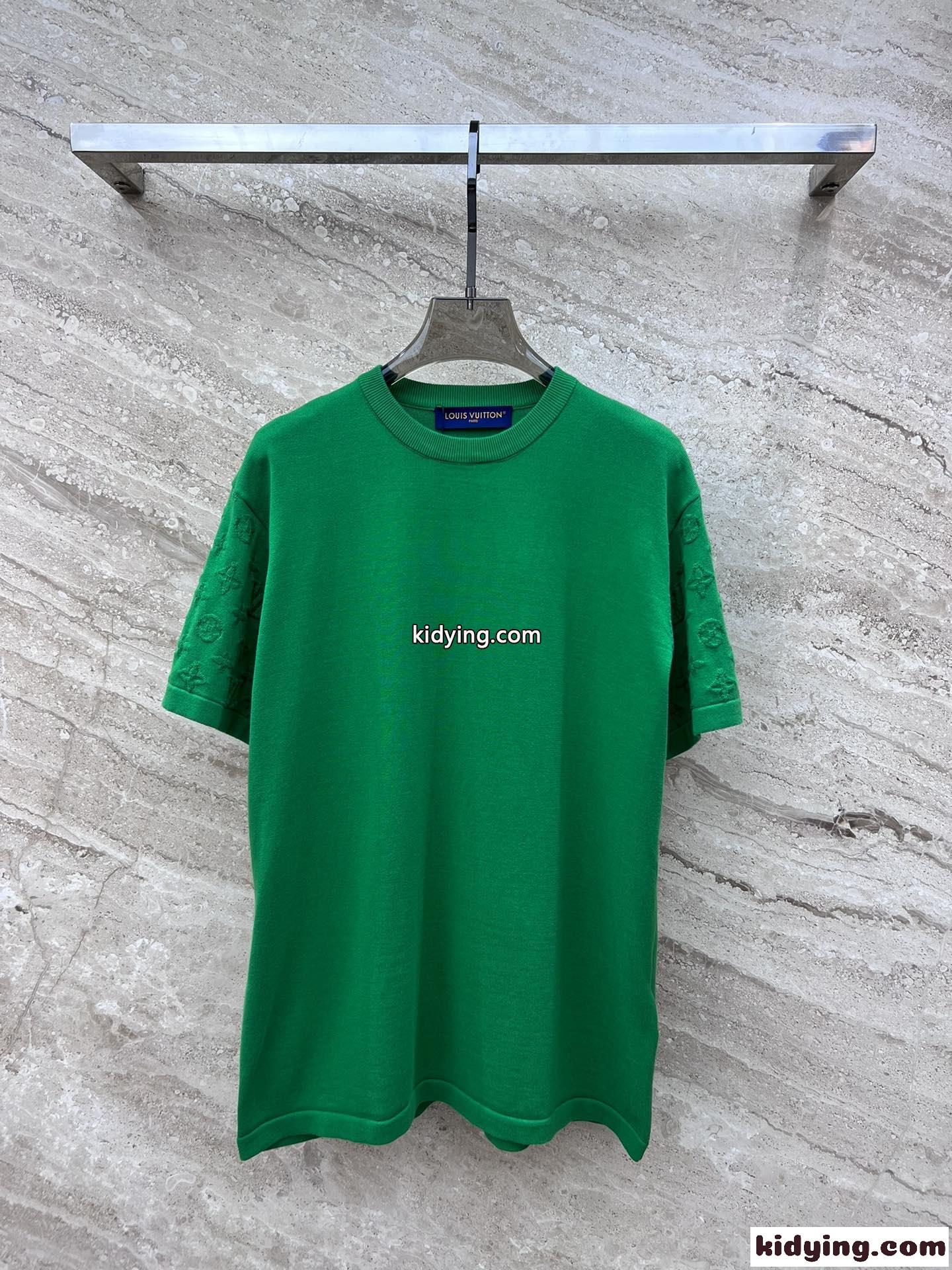 ショートスリーブシグネチャークルーネックルイ・ヴィトン Tシャツ 偽物 グリーン-1