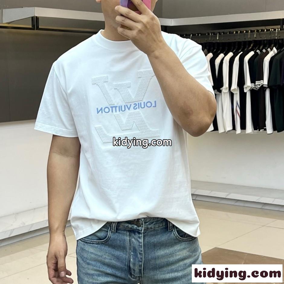定番 カジュアル ロゴ入り 半袖Tシャツ ルイ・ヴィトン Tシャツ 偽物 ホワイト-1