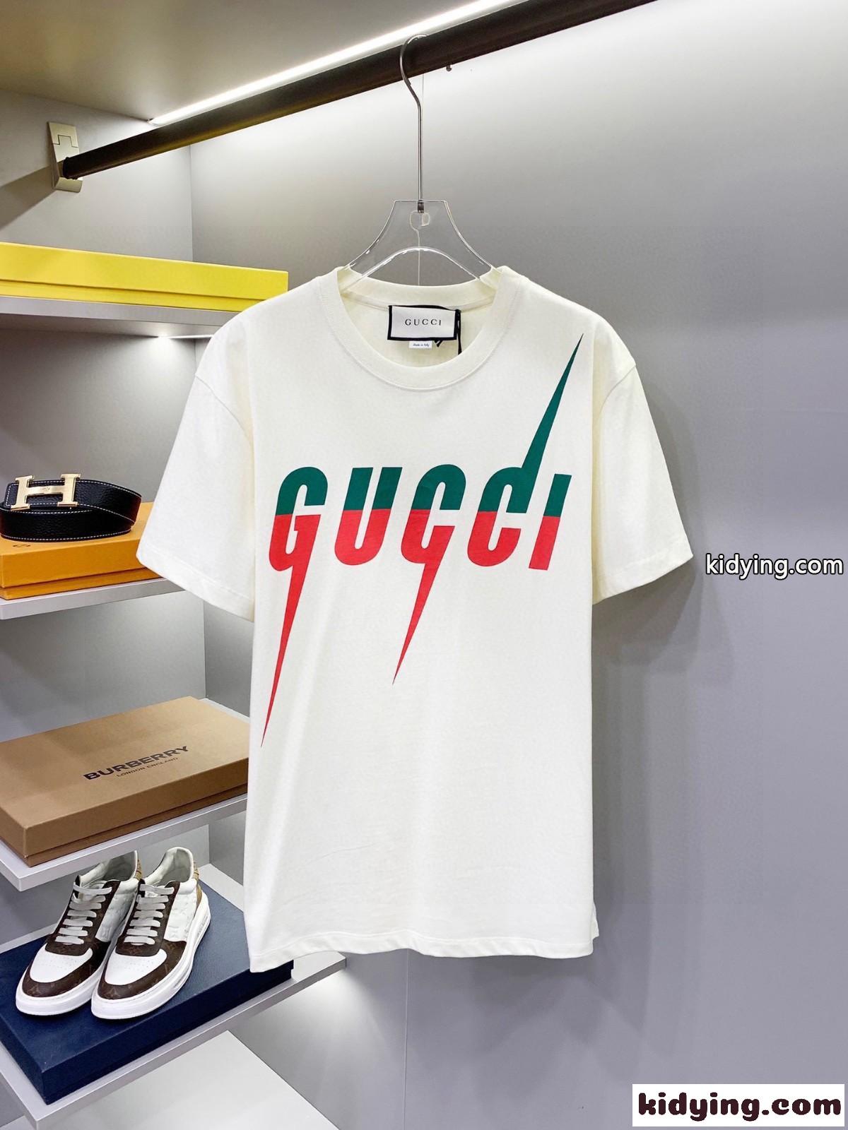 ユニセックス おしゃれ 人気 クルーネック グッチ 半袖Tシャツ コピー ロゴ プリント トップス-2