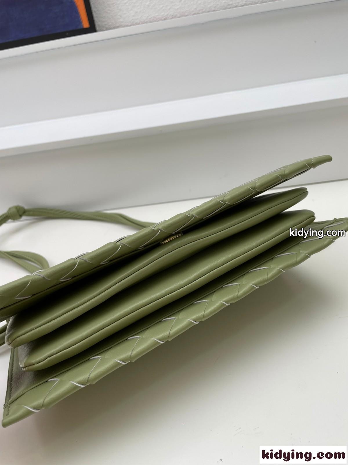 23SS Trio Pouch トリオ ポーチ ストラップ バッグ ボッテガ・ヴェネタ バッグ コピー グリーン-3