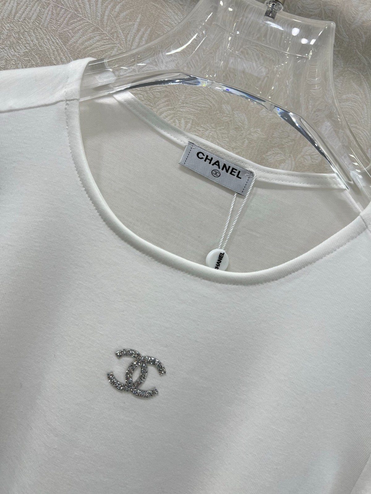 シャネル Tシャツ コピー シンプル 合わせやすい クルーネック 長袖Tシャツ-1