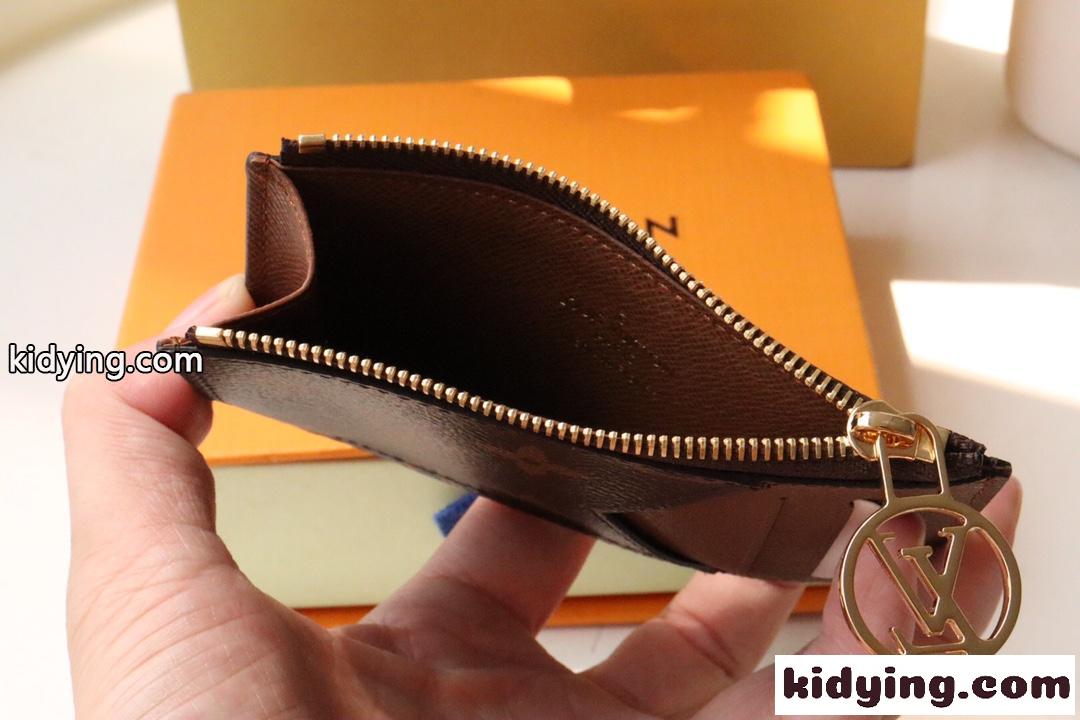 モノグラム ポルト カルト・ロミー 定番 人気 カードケース ルイ・ヴィトン 財布 コピー-4