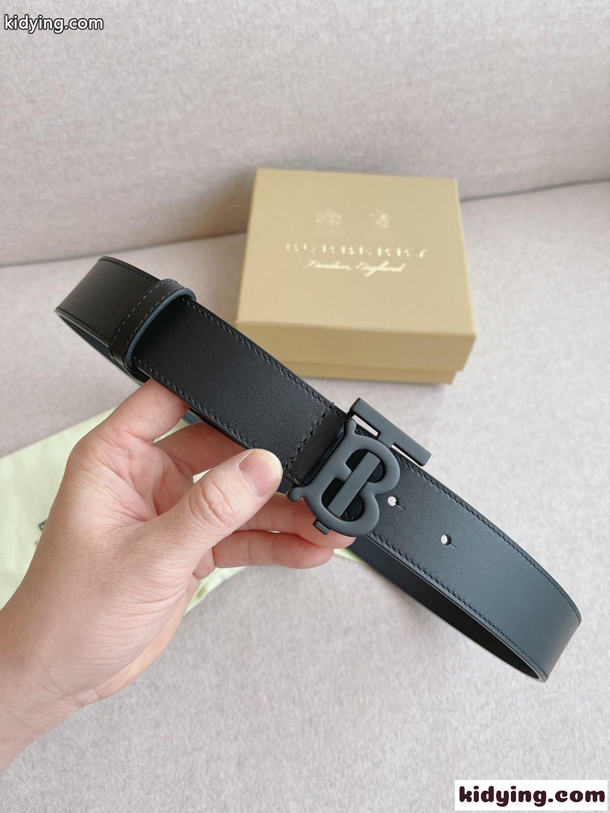 上品 合わせやすい バーバリー ベルト コピー TBモノグラム レザーベルト-1
