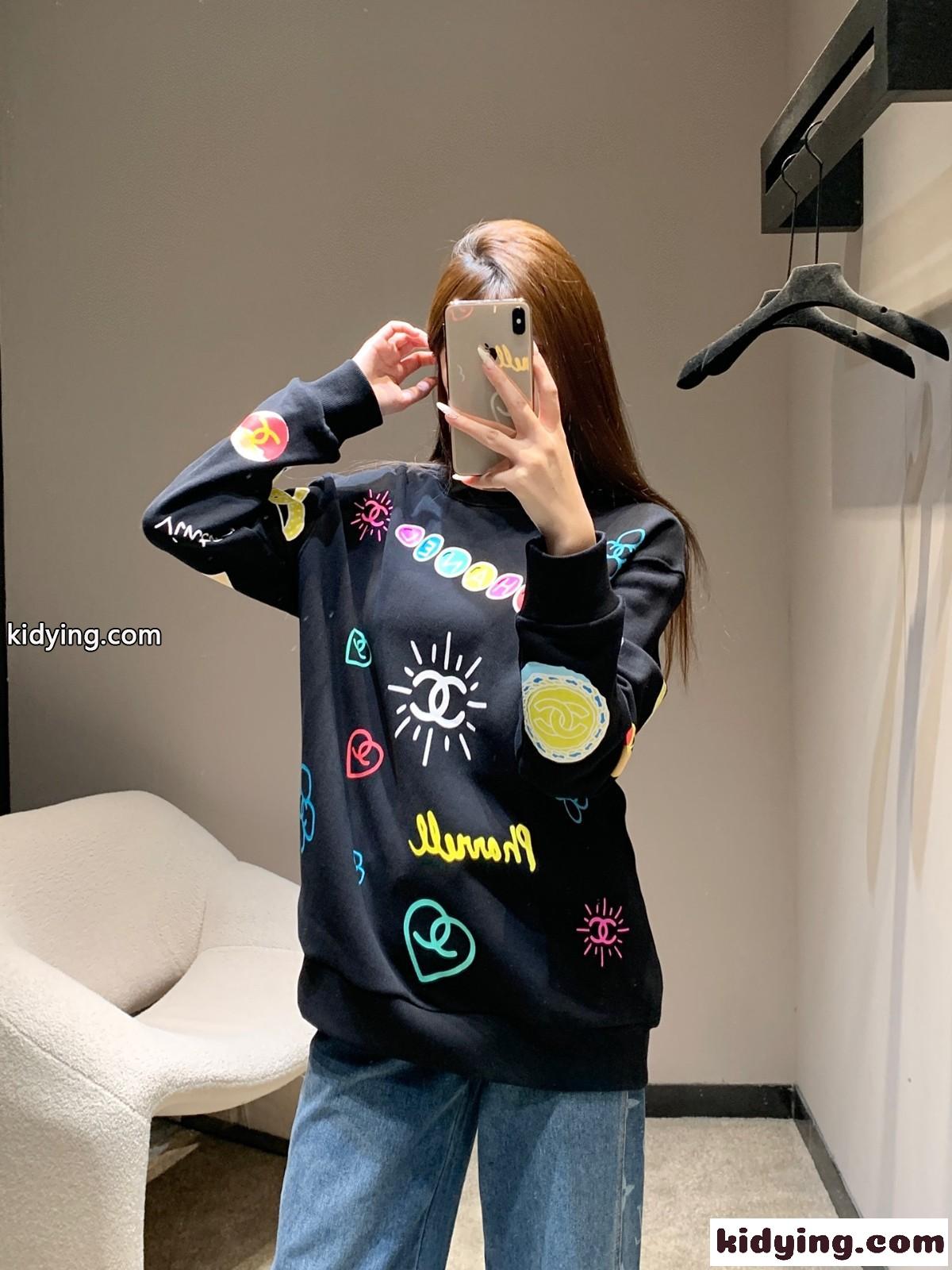 遊び心満載～プリント スウェットシャツ シャネル Tシャツ コピー コットン ブラック-5