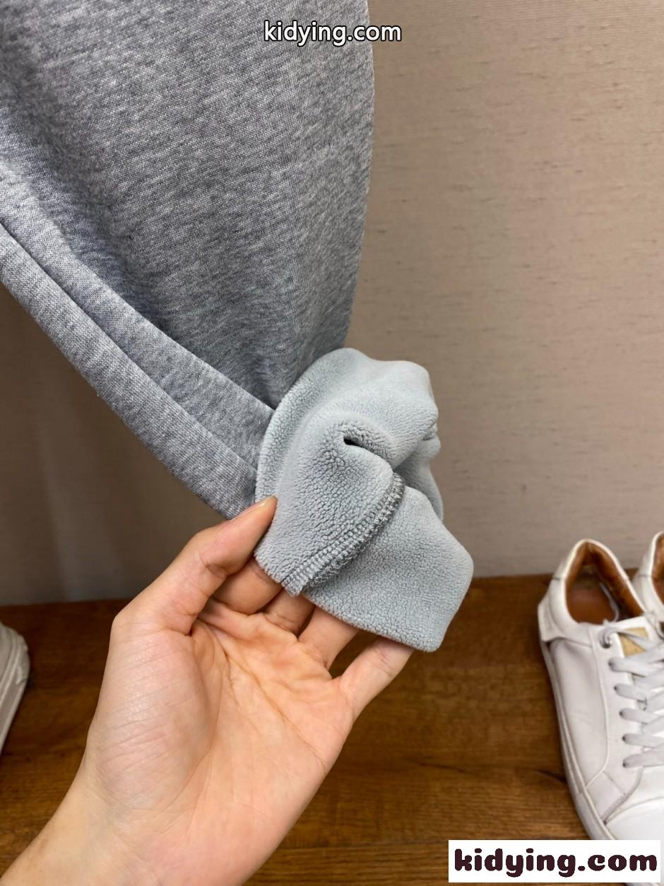 定番 合わせやすい 裏起毛 スウェットパンツ プラダ パンツ 偽物 グレー-4