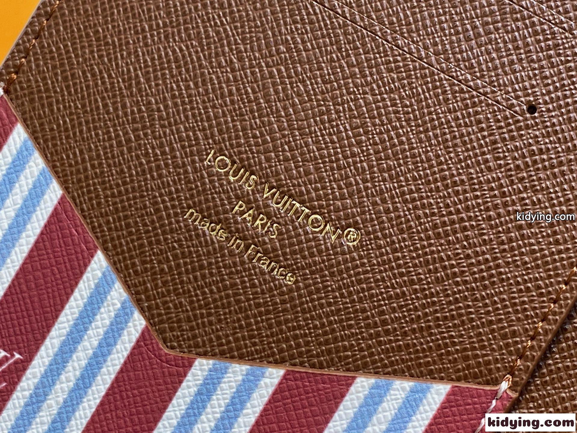 M15075 クーヴェルテュール・パスポール ルイ・ヴィトン スーパーコピー-4