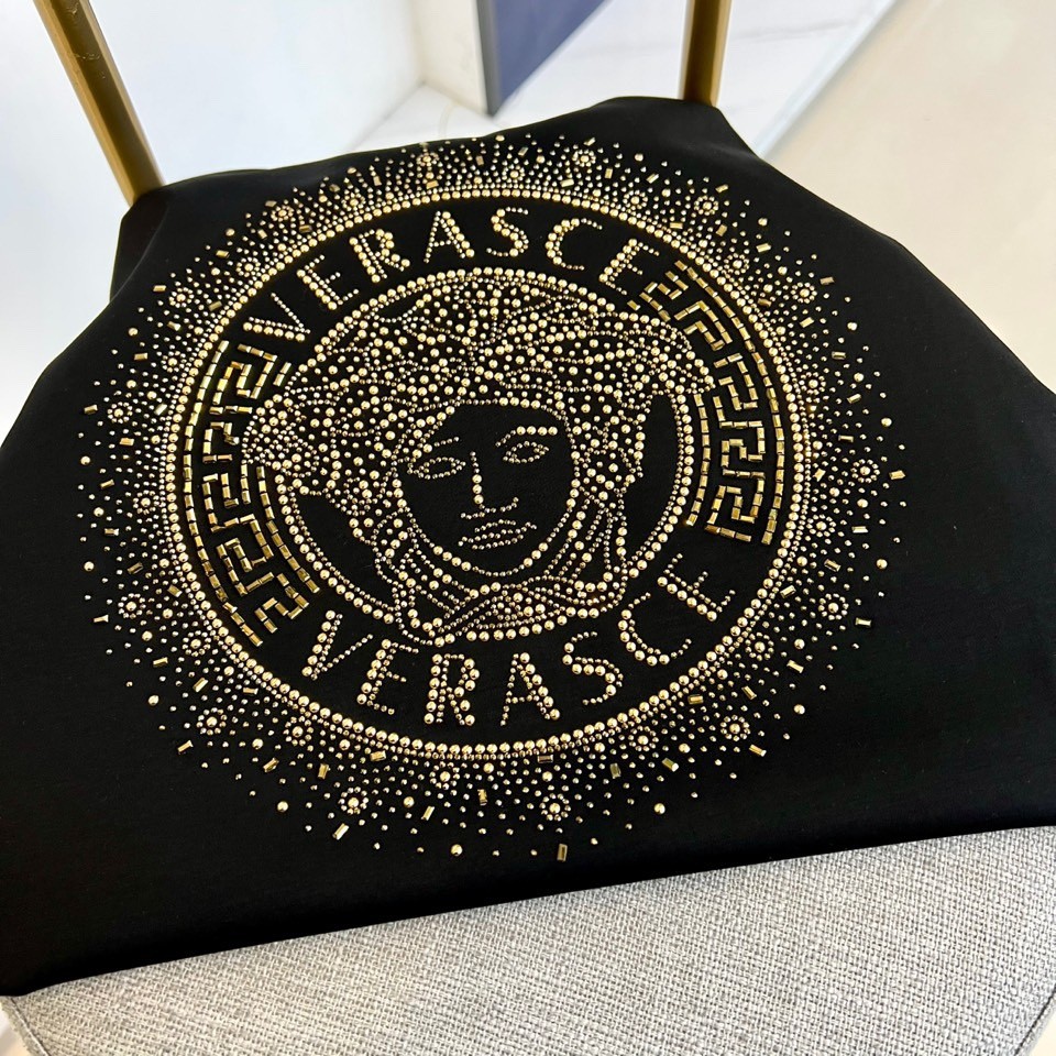 ラインストーンロゴ 半袖Tシャツ ヴェルサーチェ Tシャツ 偽物 ブラック-2