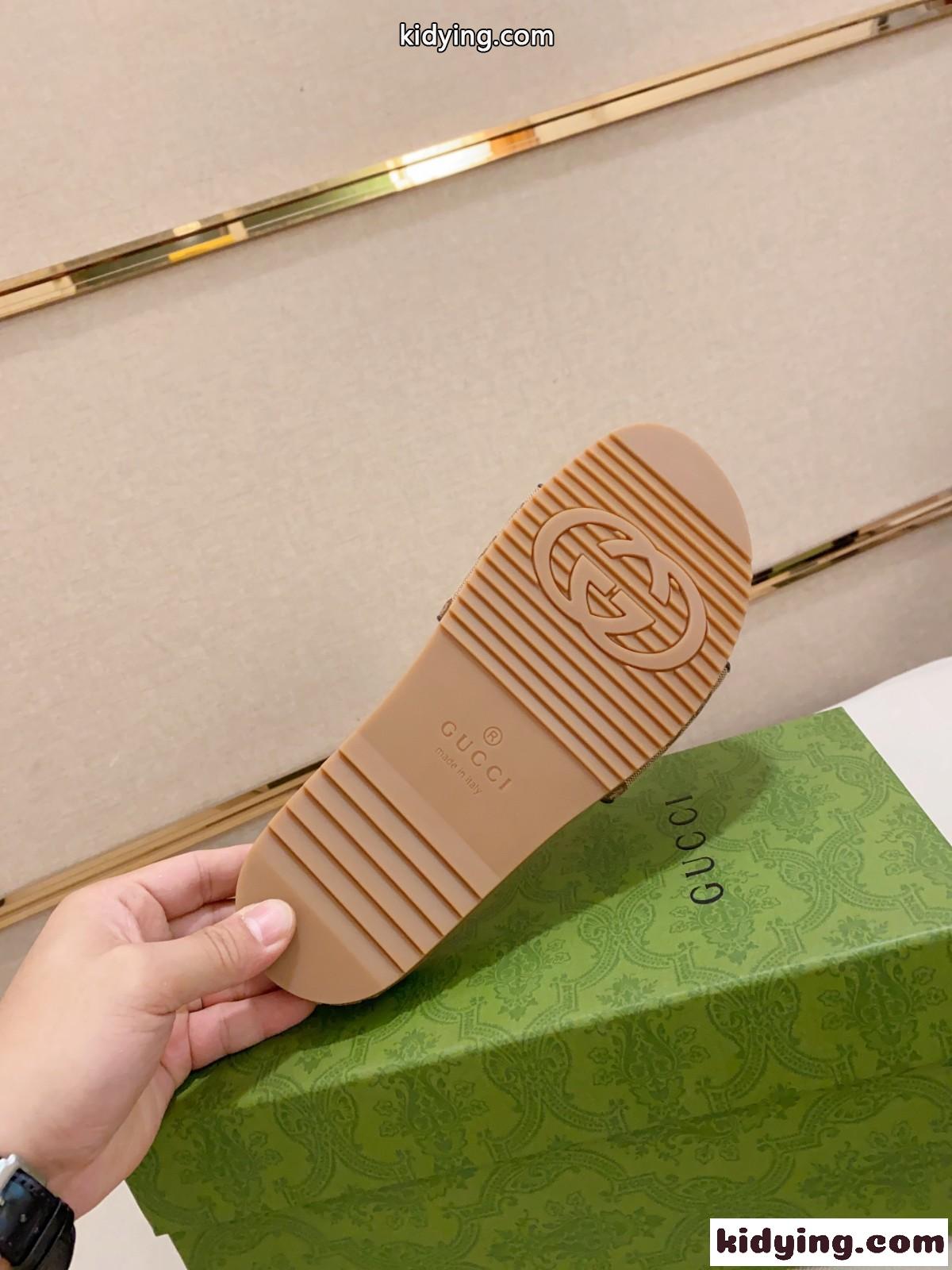 人気 定番 GGキャンバス メンズ スライドサンダル グッチ サンダル コピー-3