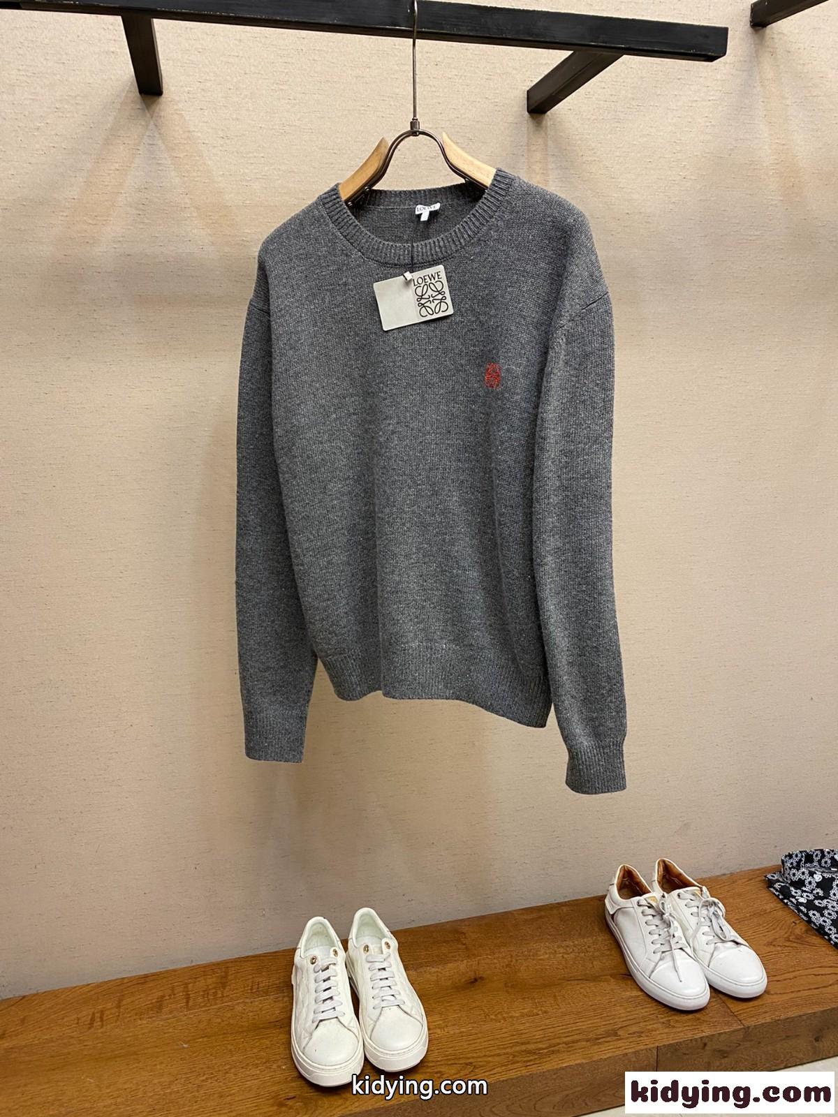 アナグラム刺繍 ウール クルーネック ロエベ セーター コピー グレー-0
